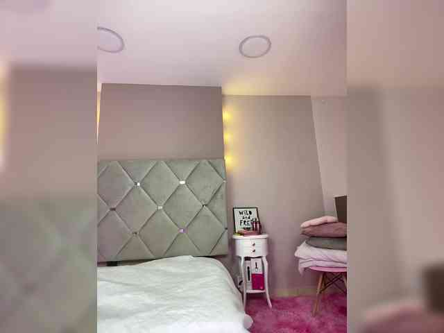 MeganRosse webcam