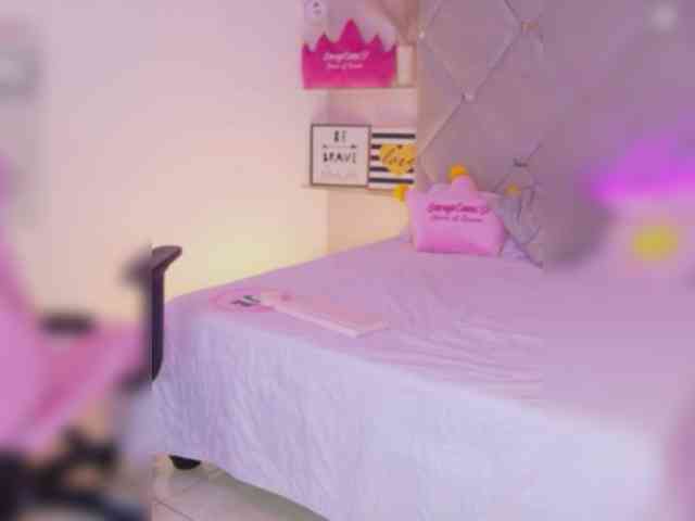 MeganRosse webcam