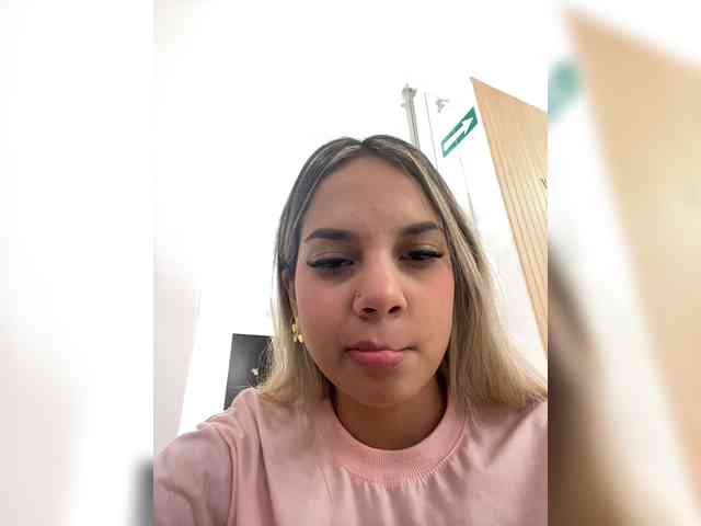 MeganRosse webcam