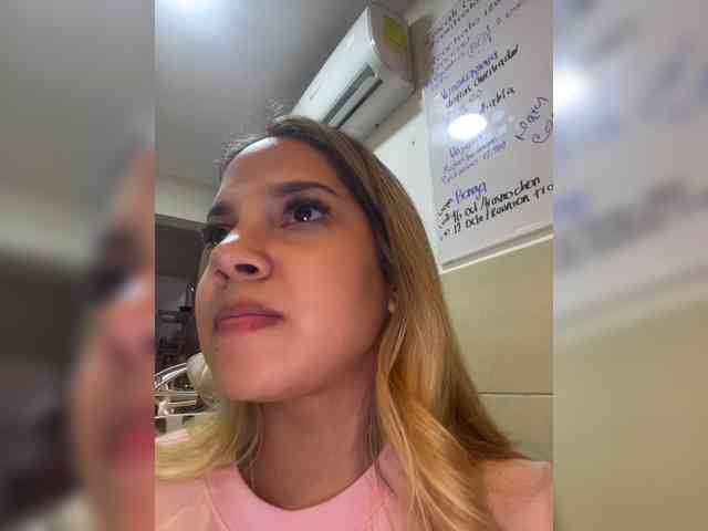 meganrosse's live room