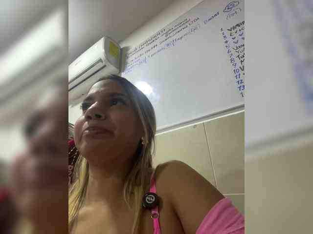 MeganRosse webcam