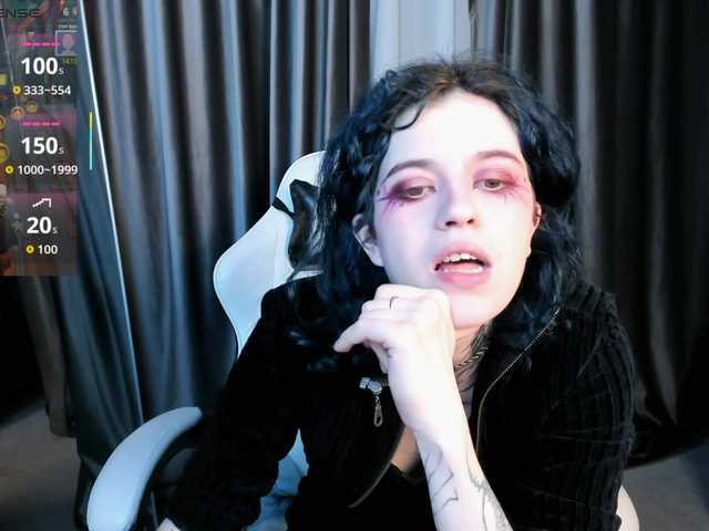 NoelleGothicShadow's BongaCams show and profile