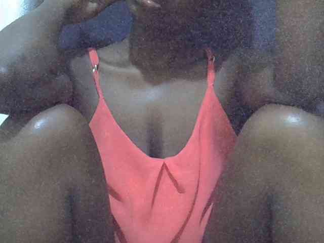 Sexypeach4 webcam