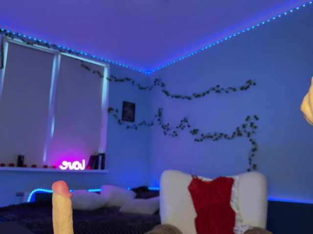 kitty1kristy1 live webcam show
