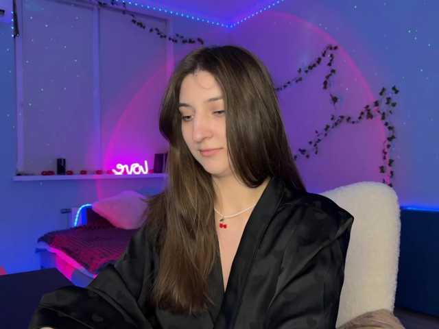 kitty1kristy1 live cam on BongaCams