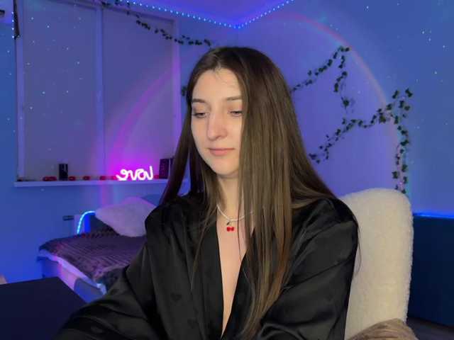 kitty1kristy1 live cam on BongaCams