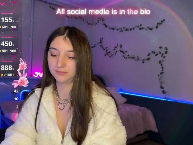 kitty1kristy1's BongaCams show and profile