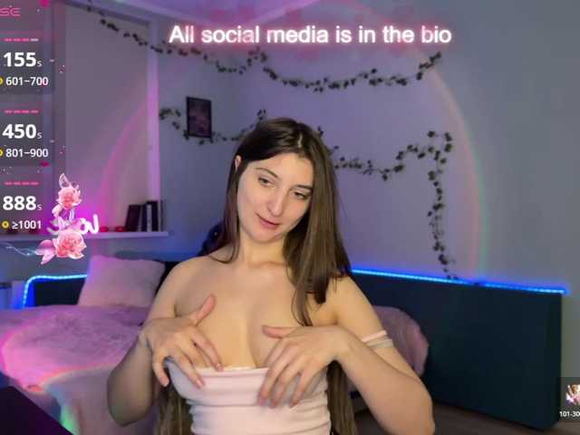 kitty1kristy1's BongaCams show and profile