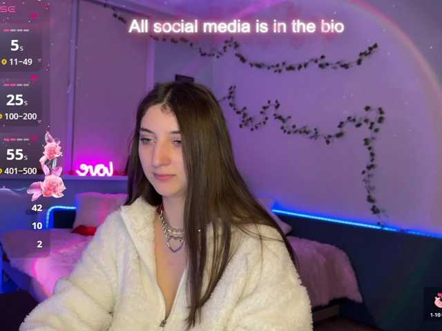 kitty1kristy1's BongaCams show and profile