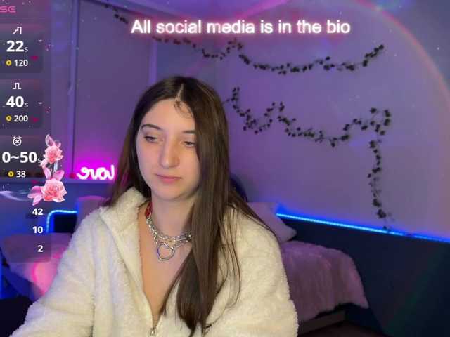 kitty1kristy1's BongaCams show and profile