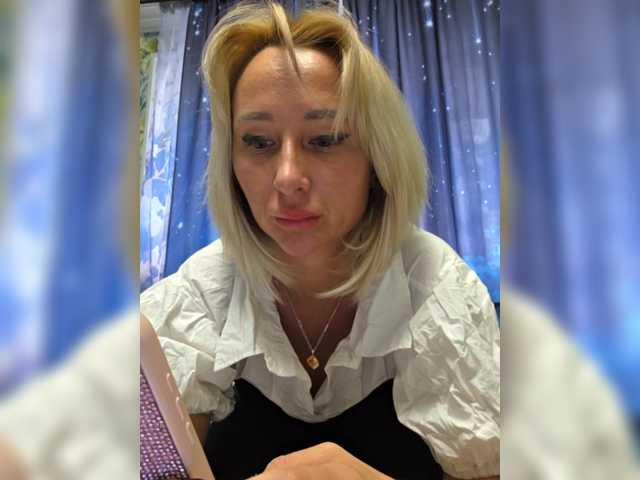 Valeriah's BongaCams show and profile