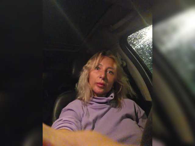 Valeriah live cam on BongaCams