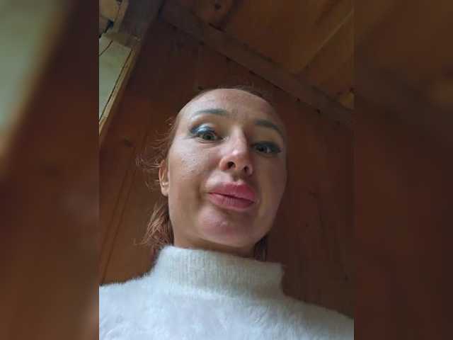 Valeriah live cam on BongaCams