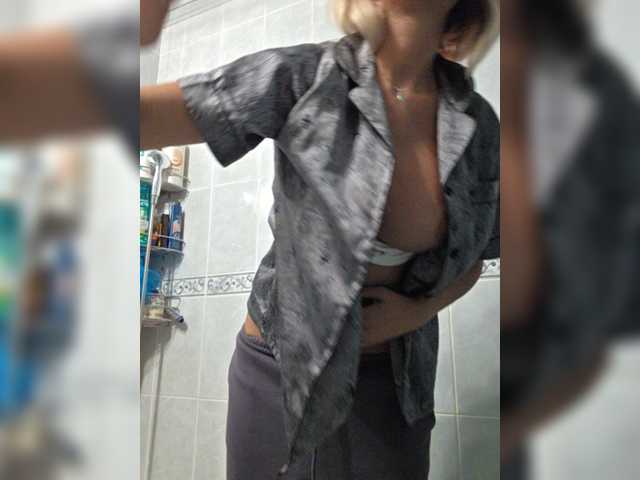 valeriah cam belle
