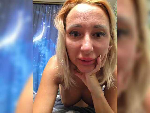 Valeriah live cam on BongaCams