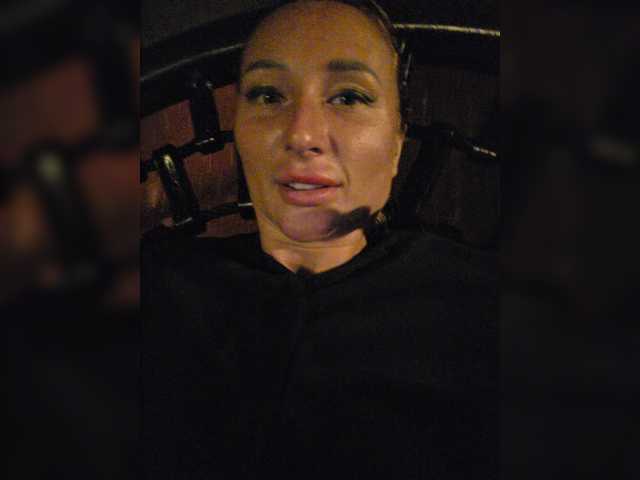 valeriah live sex show