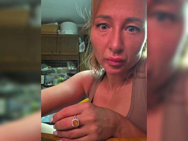 Valeriah live webcam show