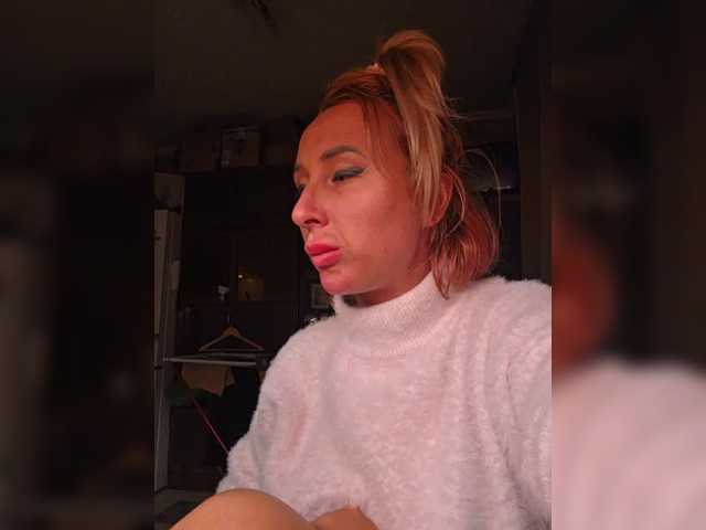 Valeriah live cam on BongaCams