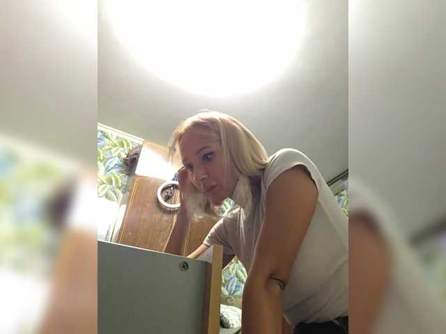 valeriah live sex show