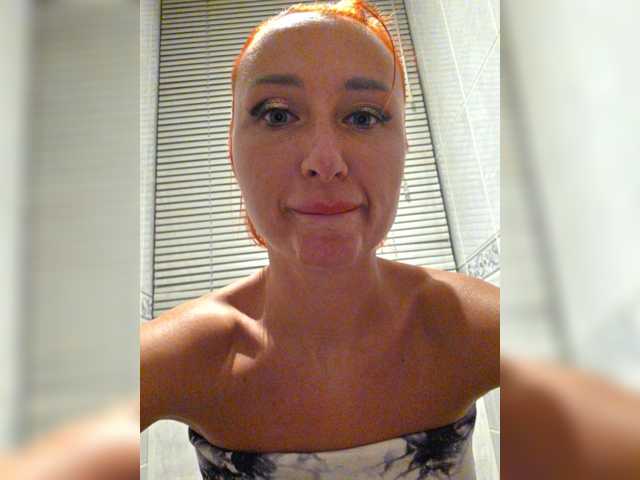 Valeriah's BongaCams show and profile