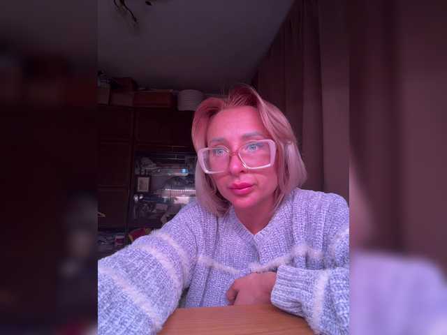 valeriah live sex show