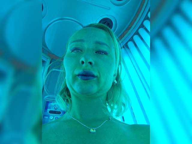 Valeriah live webcam show