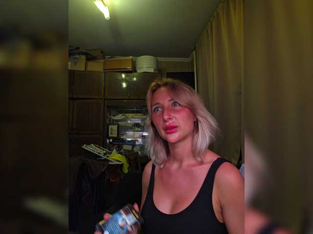 Valeriah live cam on BongaCams