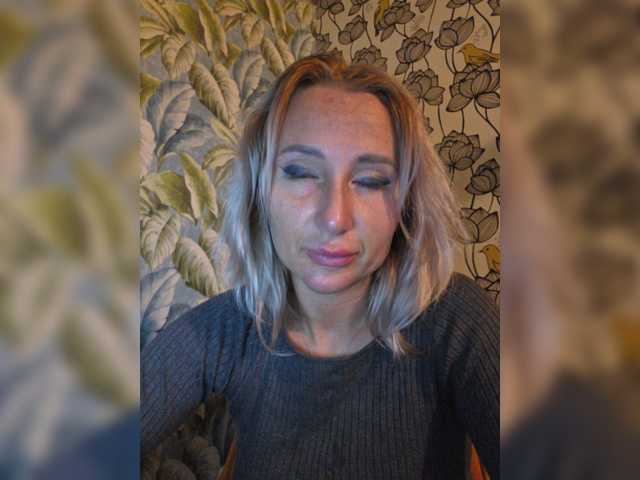 Valeriah live cam on BongaCams