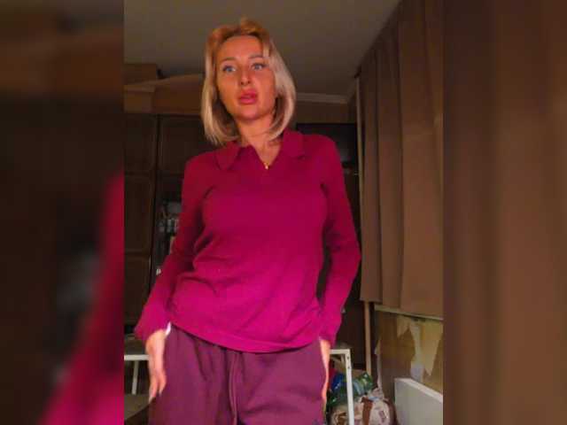 Valeriah's BongaCams show and profile