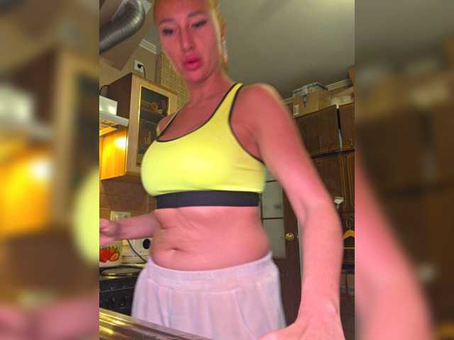 valeriah cam belle