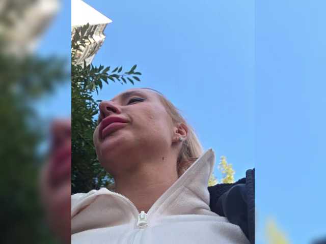 Valeriah live webcam show