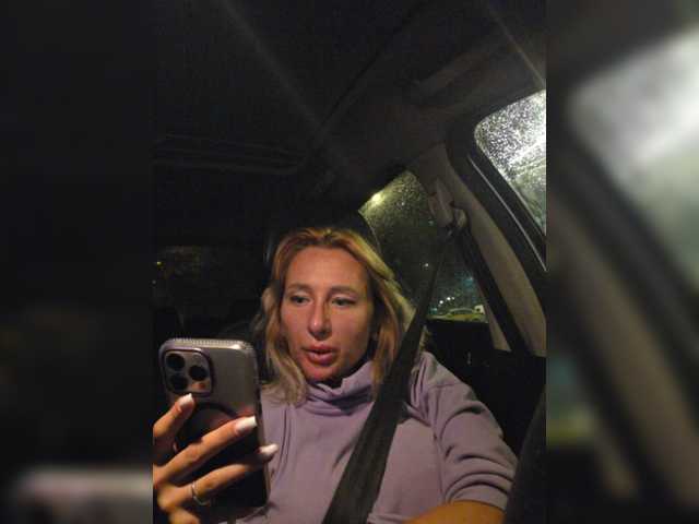 Valeriah live cam on BongaCams