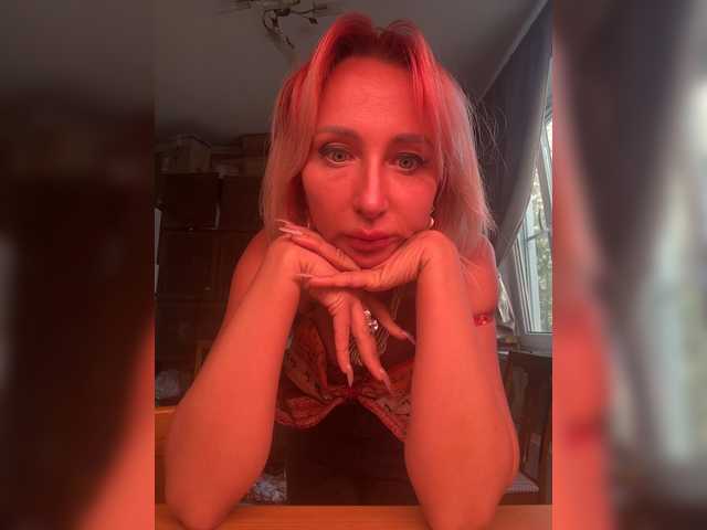  Valeriah chat room