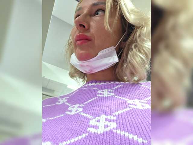 Valeriah Live Cam on BongaCams