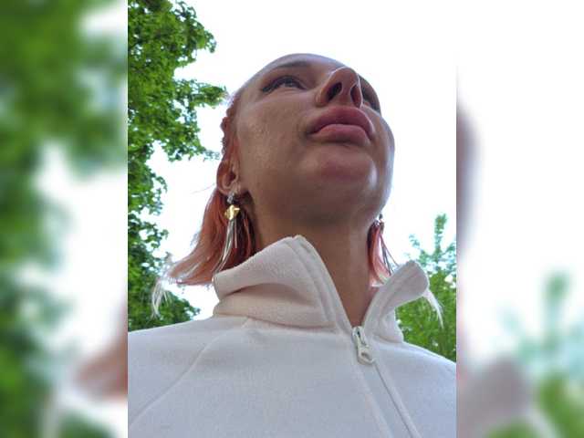 le modèle ARotikA1 est en webcam porno dans un show sur le site bongacams, il possède les tags suivants: White/Caucasian,Redhead,Trimmed