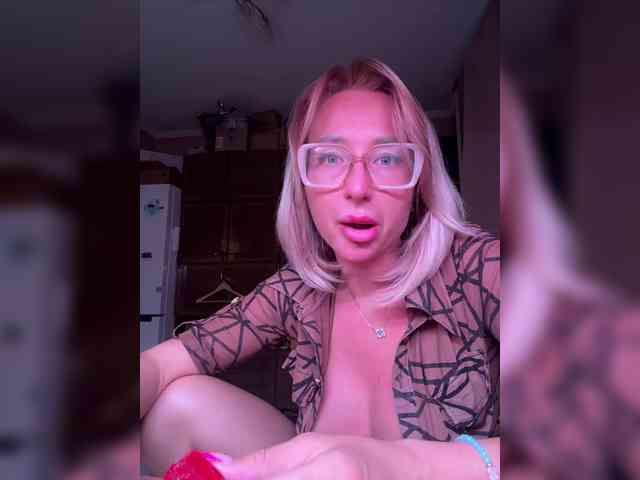 Valeriah Sex Cam Show
