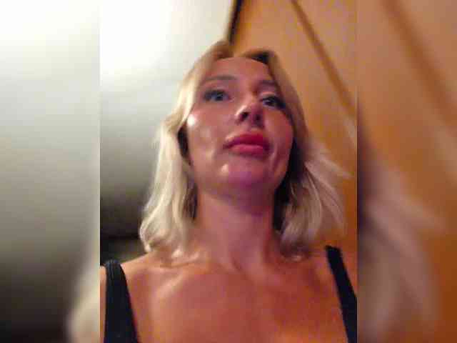 Valeriah Sex Cam Show
