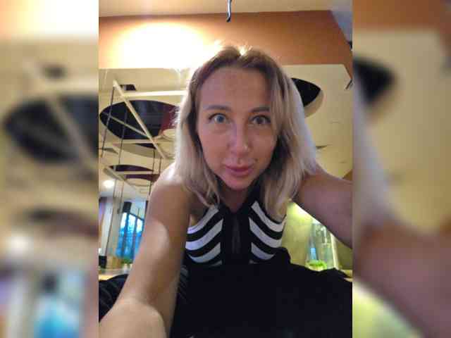 Valeriah Sex Cam Show