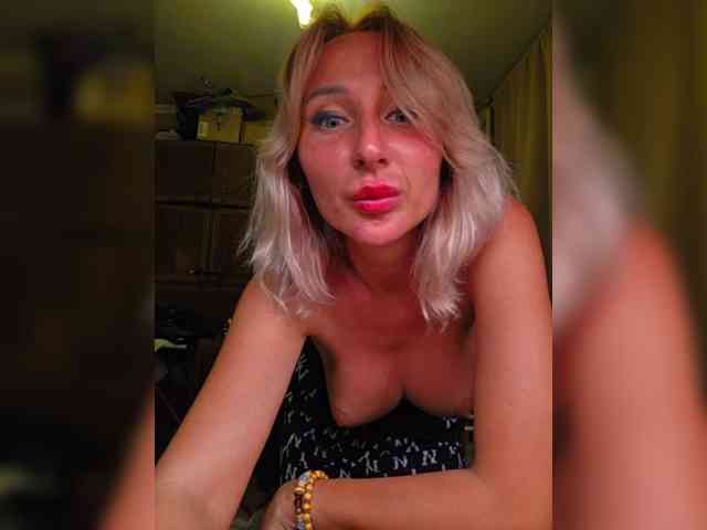 Valeriah Sex Cam Show