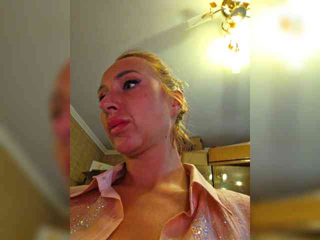 Valeriah Sex Cam Show