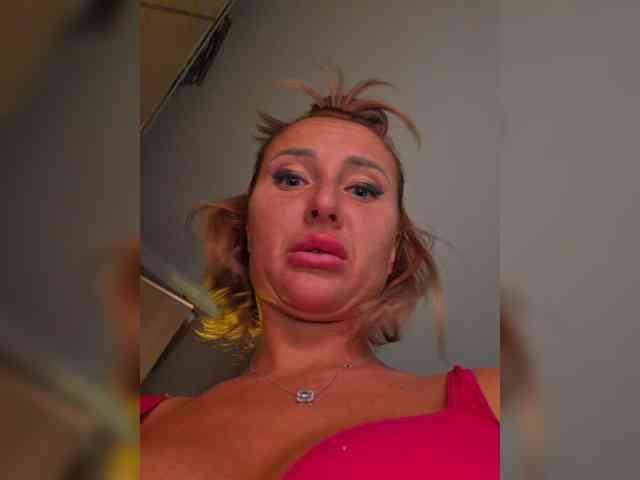 Valeriah Sex Cam Show