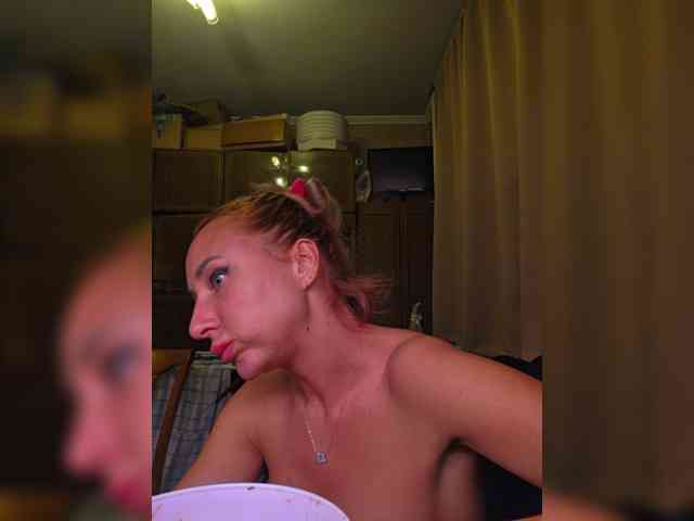 Valeriah Sex Cam Show