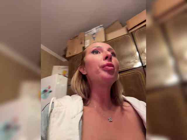 hidden webcam Valeriah