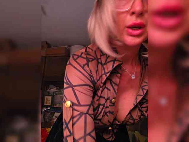 Valeriah Sex Cam Show