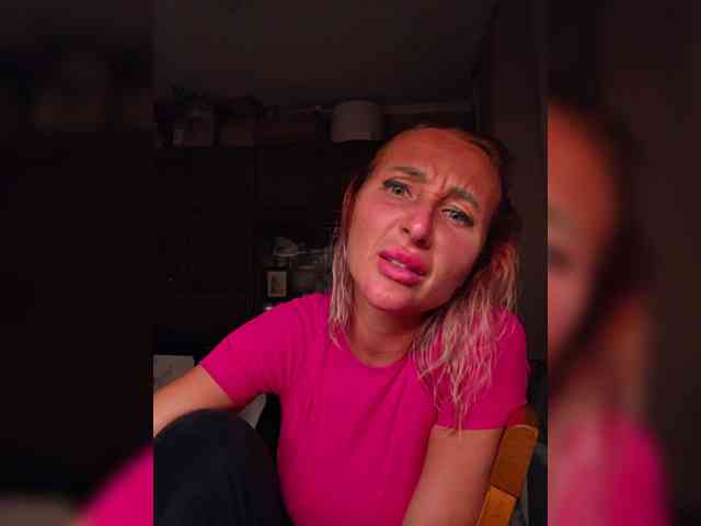 Valeriah Sex Cam Show