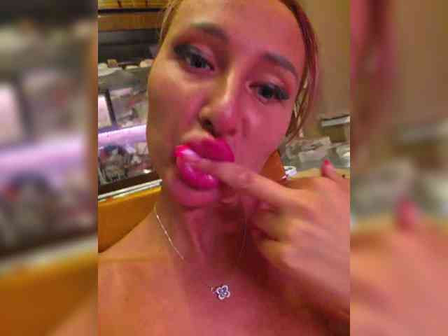 Valeriah Sex Cam Show