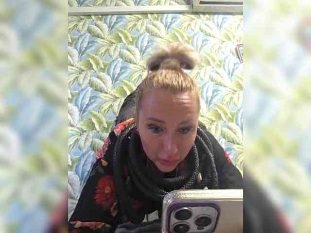 Valeriah Live Webcam on BongaCams