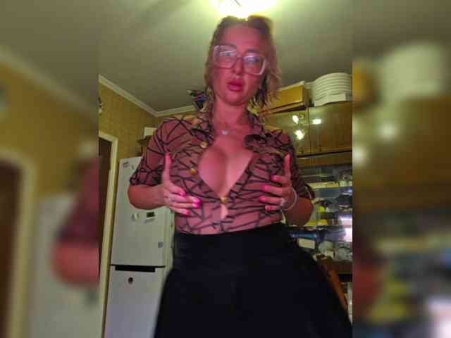 Valeriah Sex Cam Show