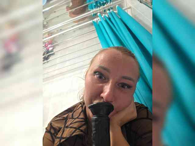 Valeriah Sex Cam Show