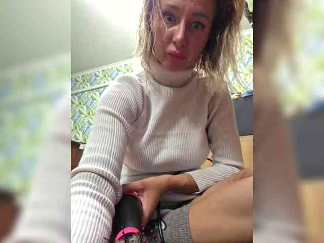 Valeriah Sex Cam Show